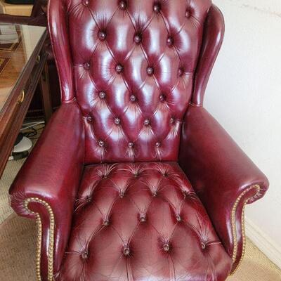 Burgundy leather Chesterfield style Leather desk chair, seat 19