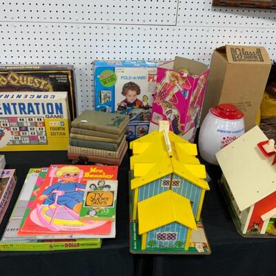 Vintage Games, Fisher price Farm House with Accessories, Paper Dolls, Vintage Books