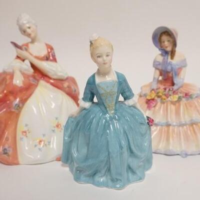 1057	3 ROYAL DOULTON LADIES, WISTFULL, A CHILD FROM WILLIAMSBURG, & DAYDREAMS, TALLEST IS 6 1/4 IN
