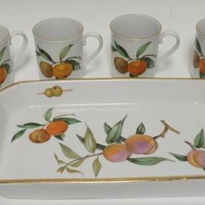1064	EVESHAM 7 MUGS & TRAY, ROYAL WORCESTER, 13 3/4 IN X 8 IN
