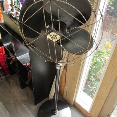 R&M floor fan