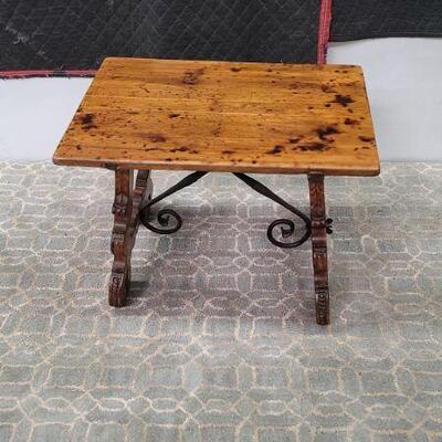 Small italian antique fiadores table
H 19