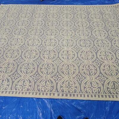 Rug 26 A
Large 9 x 12 sculpted grey and cream rug
$400