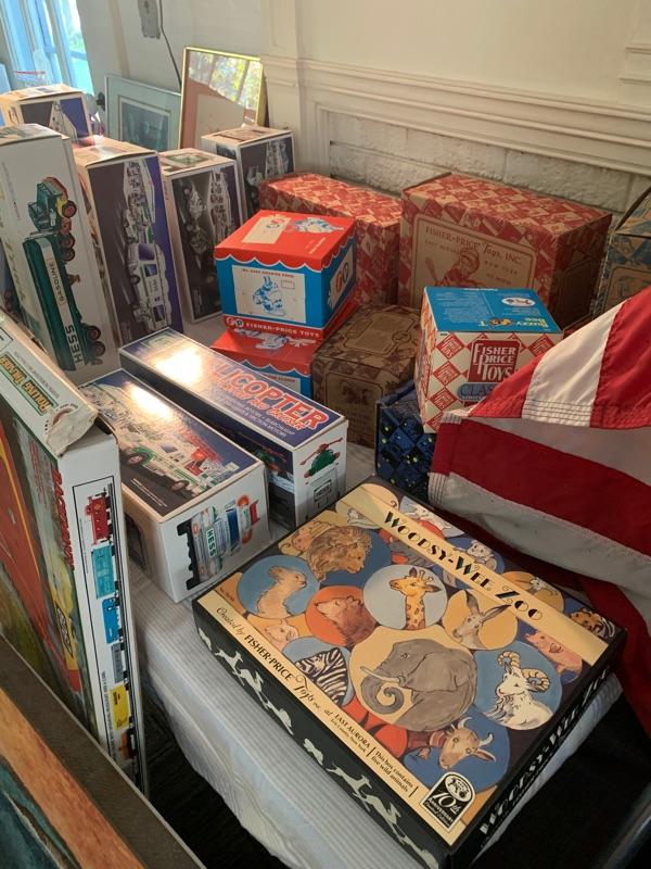 East Aurora Collectible Clean Furniture Estate Sale