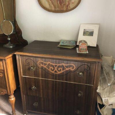 antique chest of drawers (dresser)
