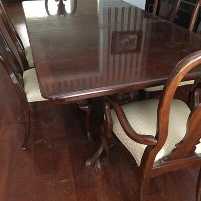 Dining table /6 chairs, 2 leafs $250