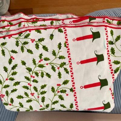 round Christmas tablecloth