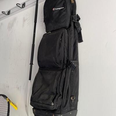 traveling bag for golf clubs