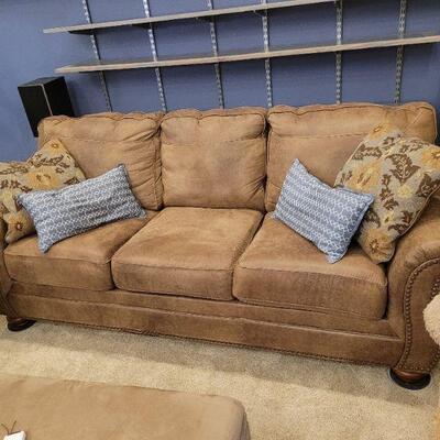 Nice micro fiber sofa in very good condition
