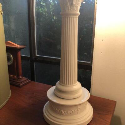 Porcelain Column Style Lamp with Shade Off