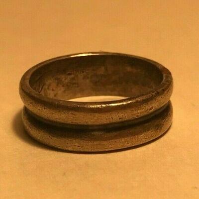 https://www.ebay.com/itm/115063718714	KB0218 Mignon Faget Sterling Double Ring Size 6		 BIN 	 $29.99 
