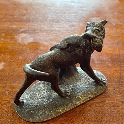 Bronze figurine wolf with kamb