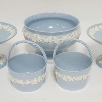 1091	5 PIECES OF WEDGWOOD EMBOSSED QUEENSWARE, 2 TAZZAS, 2 BASKETS & A FOOTED BOWL, 6 1/2 IN TOP DIAMETER
