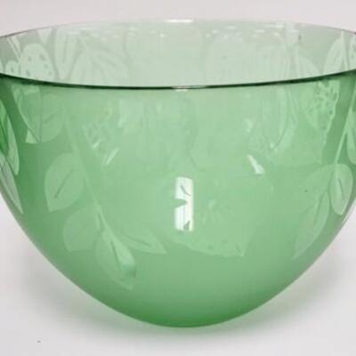 1028	LENOX GREEN GLASS BOWL *NATURES IMPRESSIONS* MADE IN ITALY, 11 IN DIAMETER X 7 1/2 IN HIGH
