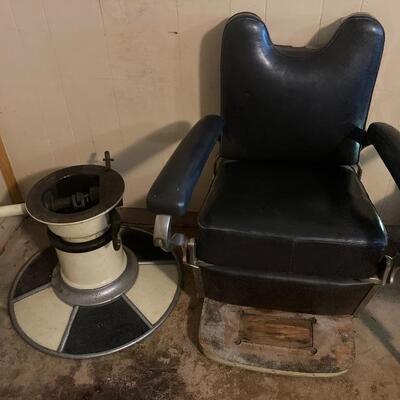 Vintage Barber Chair â€¢ 195.00 â€¢ (needs restoration)