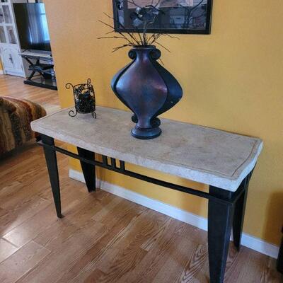 excellent condition, sofa table