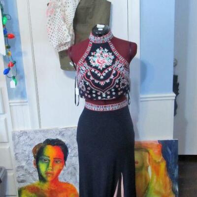 Beautiful 2pc embroidered dress by BLONDIE NITES, SIZE 11