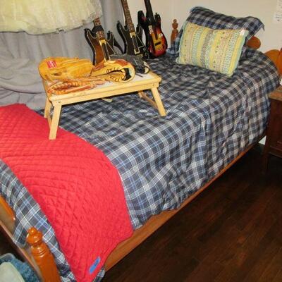 Nice wooden twin bed w/ mattress set & Tommy Hilfiger comforter set