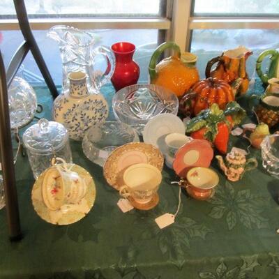 A beautiful collection of fine porcelain, crystal & china collectibles. Some Waterford crystal