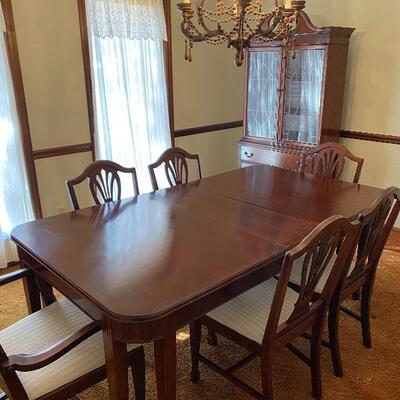 Dining room table 