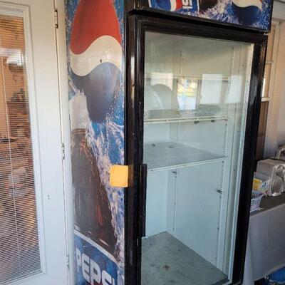 Pepsi cooler and it works