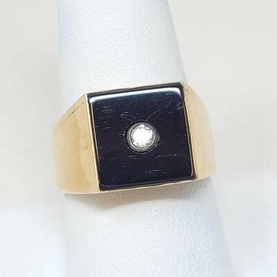 #804 â€¢ 14k Gold Squared Ring with Diamond, 11.5g approx size 9.5.