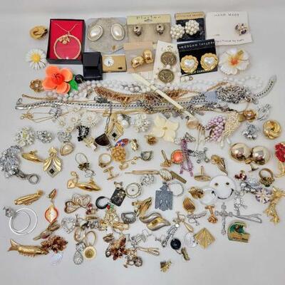 1268: Includes Pins, Earrings, Neckalces, Cuff Links Bracelets and More!