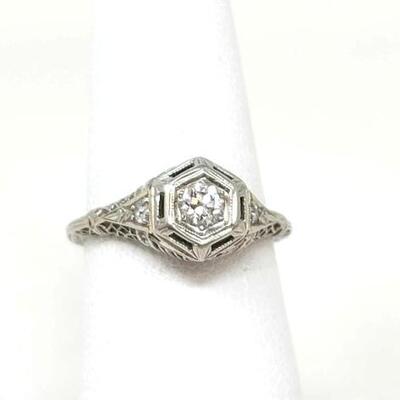 #750 â€¢ Platnium Diamond Petite Ring 2.4g Size 5.5.