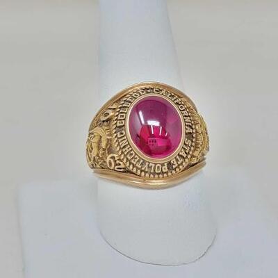 #852 â€¢ 10k Gold Cal State Polytechnic College 1962 Class Ring, 14.2g approx size 10.
