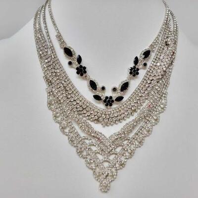 #1254 â€¢ (4) Costume Jewelry Fashion Necklaces 