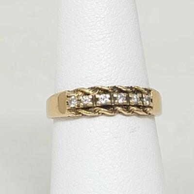 #795 â€¢ 14kw Gold Petite Ring with Diamonds, 1.7g approx size 4.5.