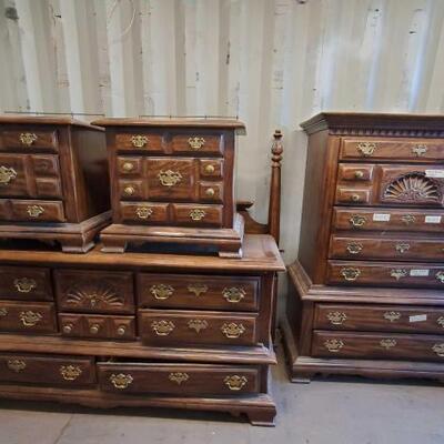 4516: Wooden Dressers, Nightstand and Bed Frame Tall Dresser Measurements: Height:62