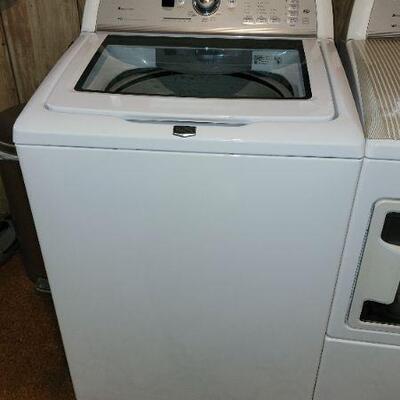Like New washer and dryer