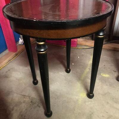 https://www.ebay.com/itm/115125148058	NC7006 Round Wooden Accent / End Table Local Pickup		Auction
