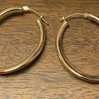 https://www.ebay.com/itm/124977506941	LRM4040 14 KT 585 Looped Pierced Earrings 		 Offer 	 $199.99 
