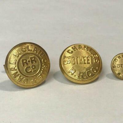 https://www.ebay.com/itm/115068638758	NC235 COLLECTIBLE BUTTONS ST CHARLES CANAL-CLAIBORNE NEW ORLEANS LOUISIANA 		 BIN 	 $19.99 
