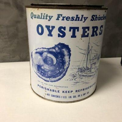 https://www.ebay.com/itm/115068650068	NC460 Oyster Tin Can Gallon Hyacinath VA Vintage Good Condition with top		 BIN 	 $19.99 

