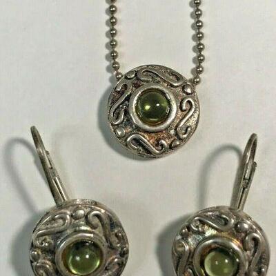 https://www.ebay.com/itm/124977512765	NC436 3 PC STERLING SILVER EARRINGS AND NECKLACE WITH GREEN GEMS 		 BIN 	 $19.99 
