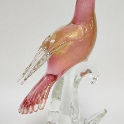 1009	MURANO ART GLASS BIRD, INTERNALLY DECORATED IN CRANBERRY & GOLD, 12 IN HIGH
