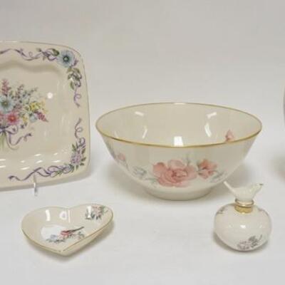 1117	6 PIECES OF DECORATED LENOX CHINA, INCLUDES CHATSWORTH LARGE BOWL & 9 IN VASE, SERENADE PERFUME & TRAY, ETC
