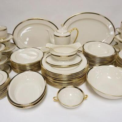 1037	92 PIECE LENOX *HANCOCK* DINNERWARE SET *PRESENDENTIAL COLLECTION*, LARGEST PLATTER IS 16 IN, COFFEE POT IS 9 1/2 IN HIGH
