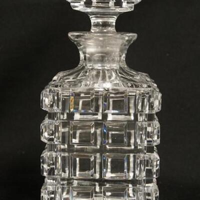 1038	CRYSTAL DECANTER W/RAISED BLOCK PATTERN, 8 7/8 IN HIGH
