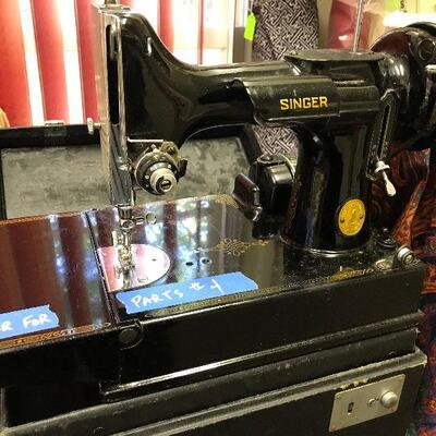 Antique Featherlite Singer Sewing Machine with case