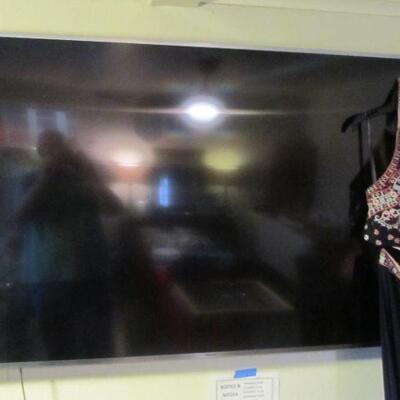 Samsung 7 Series UN65MU7000F - 65" LED Smart TV - 4K UltraHD