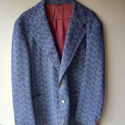 POLYESTER LEISURE COAT  