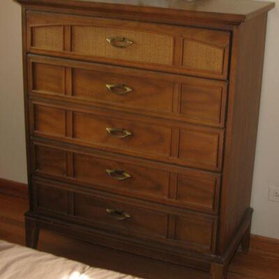 chest of drawers  BUY IT NOW $ 95.00