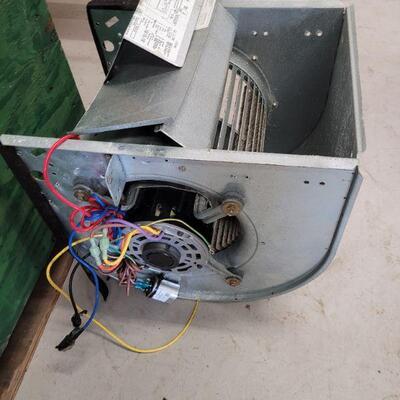 220 volt fan, 3 phase, it works and moves a lot of air