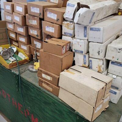 Even the big wooden box is for sale, these are most of all the gauges