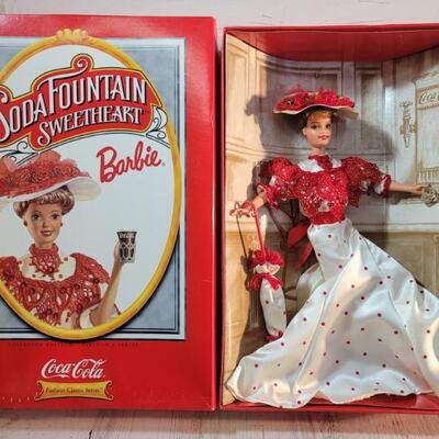 NIB 1996 Coca-Cola Soda Fountain Sweetheart Barbie