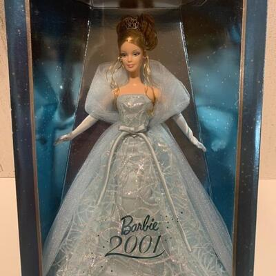 NIB (sealed) Barbie 2001 Collector Edition